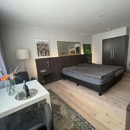 Gemuetliches 778 Naehe Medienhafen S-bahn Und Free Parken