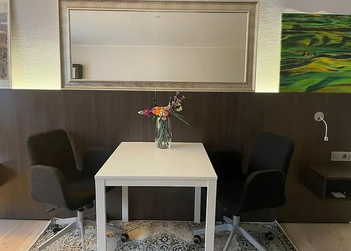 Gemuetliches 778 Naehe Medienhafen S-bahn Und Free Parken