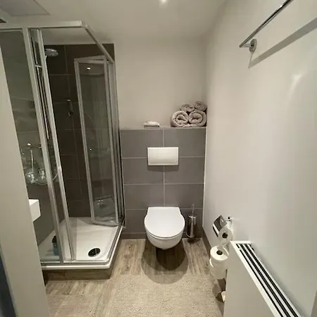 Appartement Gemuetliches 778 Naehe Medienhafen S-bahn Und Free Parken