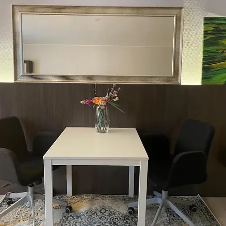 Gemuetliches 778 Naehe Medienhafen S-bahn Und Free Parken